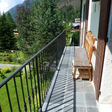 Superbe Avec Cheminée Et Vue Mont-blanc - Fr-1-343-192 Apartamento