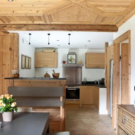 Superbe Avec Cheminee A Argentiere - Fr-1-343-192 *