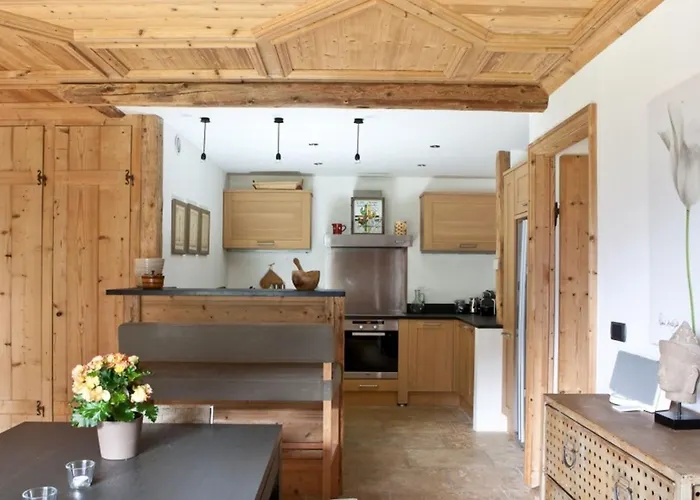 Superbe Avec Cheminee A Argentiere - Fr-1-343-192 *