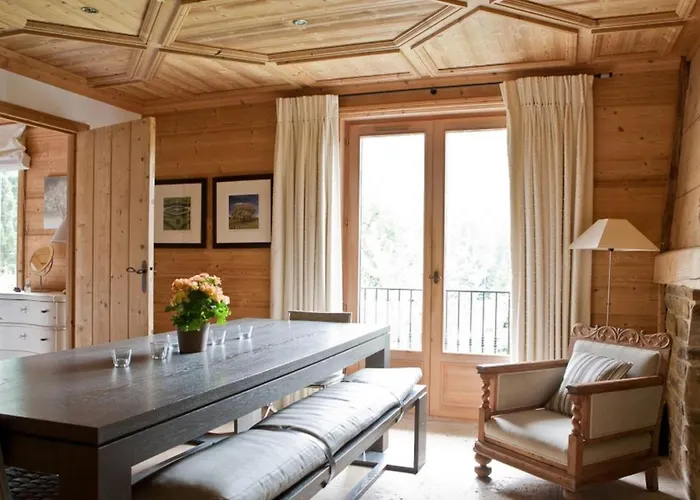 Superbe Avec Cheminee A Argentiere - Fr-1-343-192